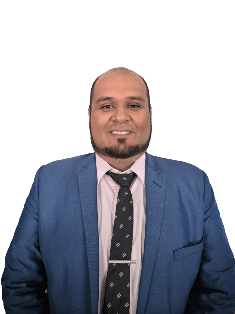 Retrato de Javier Cardozo, integrante del equipo FUNCA, con traje azul y corbata, sobre fondo transparente.