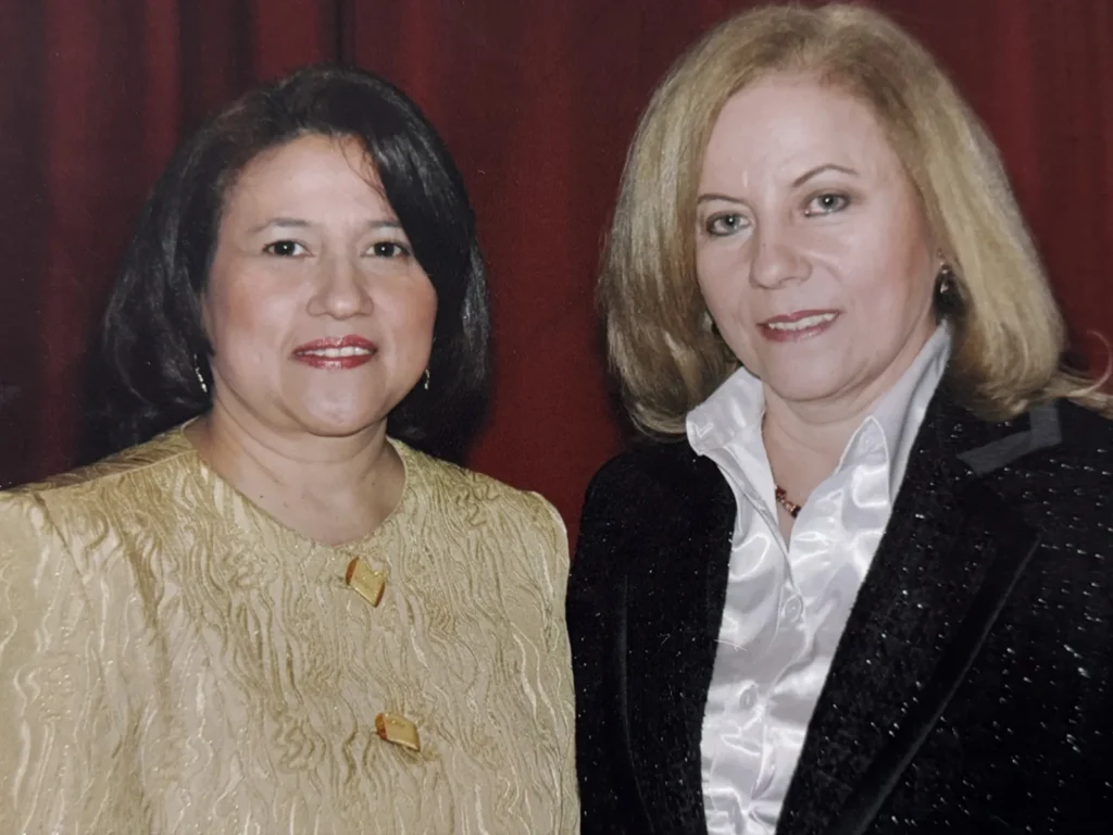 Mary y Teresa Mesa Durán, fundadoras de FUNCA